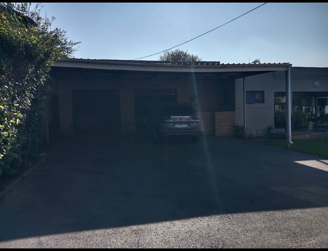 3 BEDROOM FREESTANDING FOR SALE IN SCOTTSVILLE
